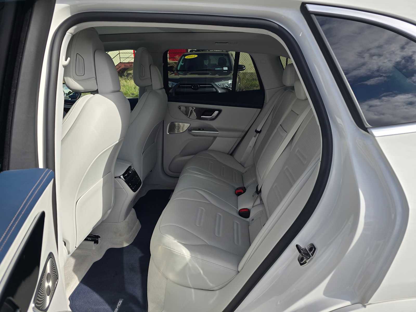 Used 2024 Mercedes-Benz EQE AMG 4MATIC SUV image 18