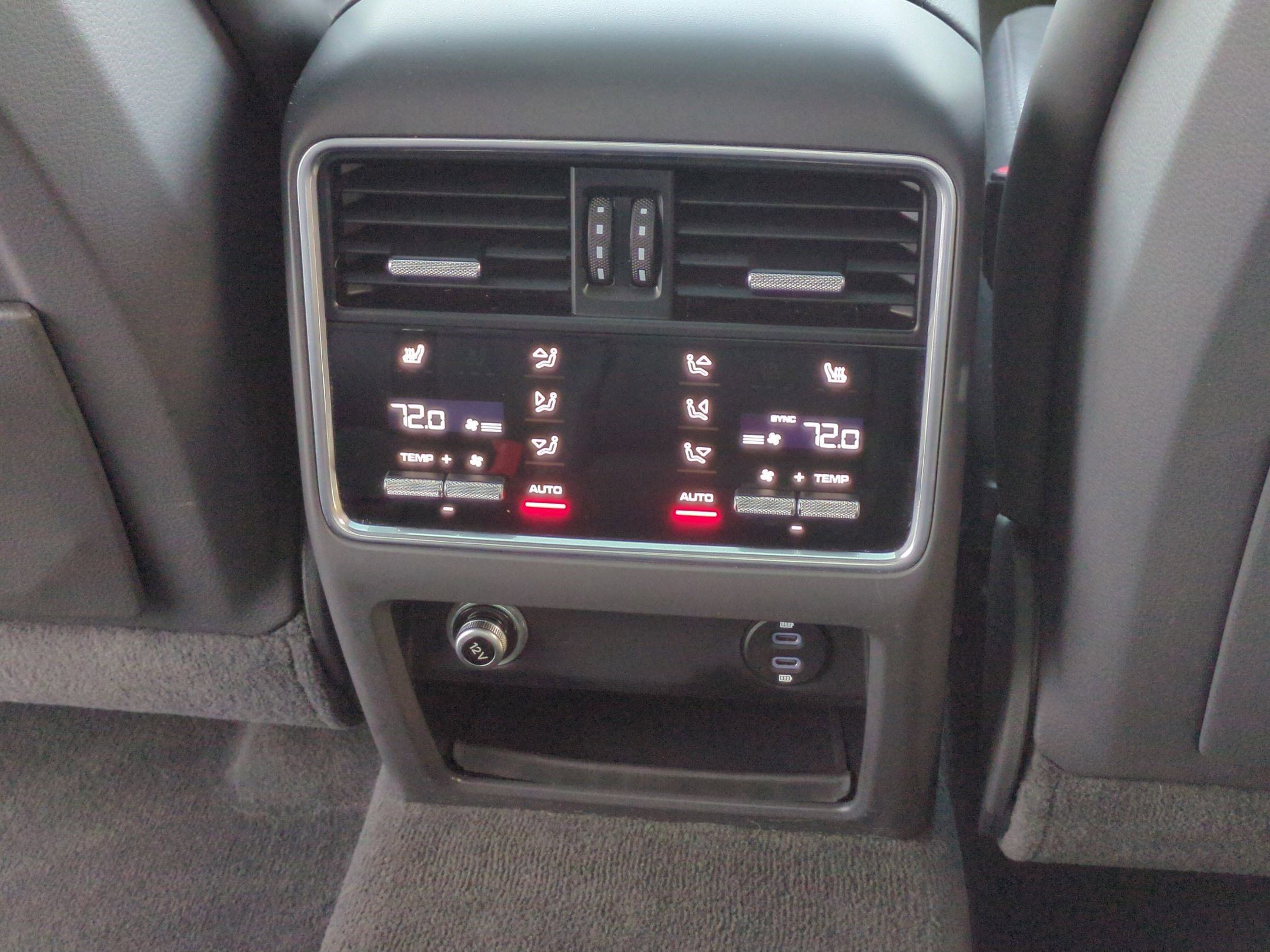 Used 2021 Porsche Cayenne Coupe image 26