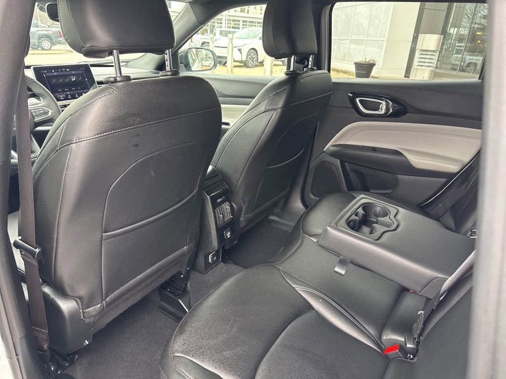 Used 2025 Jeep Compass Limited AWD/4WD image 18