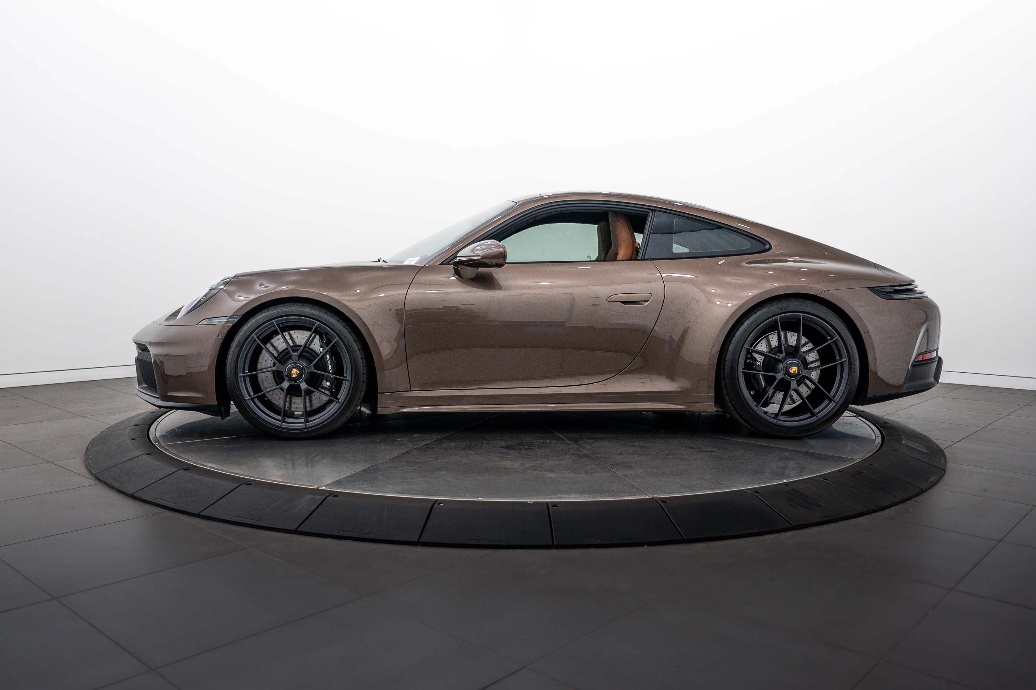 Certified 2026 Porsche 911 Carrera GTS RWD image 2