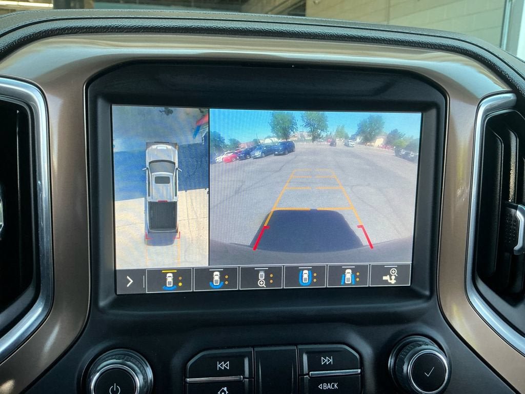 Used 2019 Chevrolet Silverado 1500 High Country w/ Technology Package AWD/4WD image 19