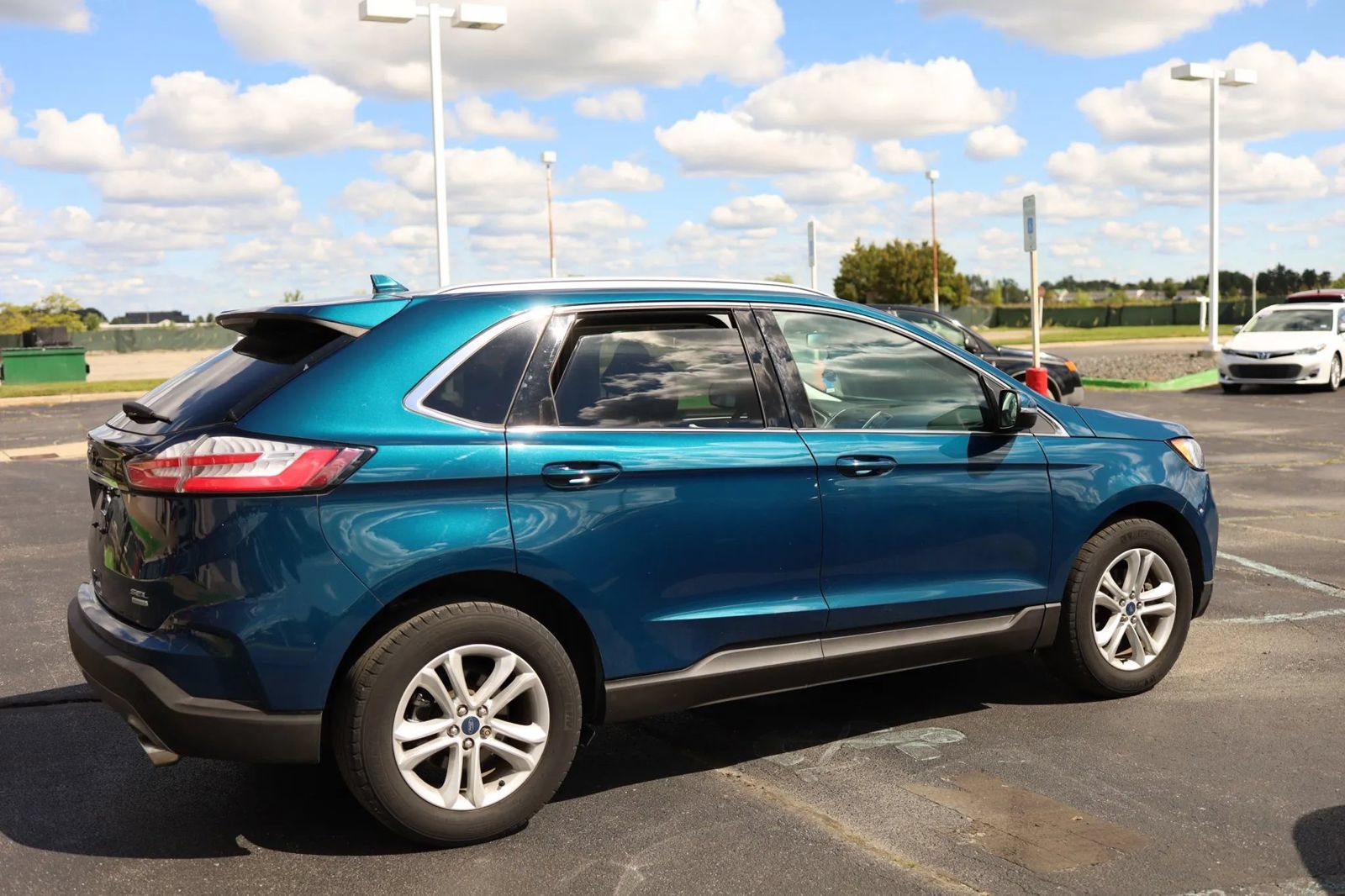 Used 2020 Ford Edge SEL FWD image 5