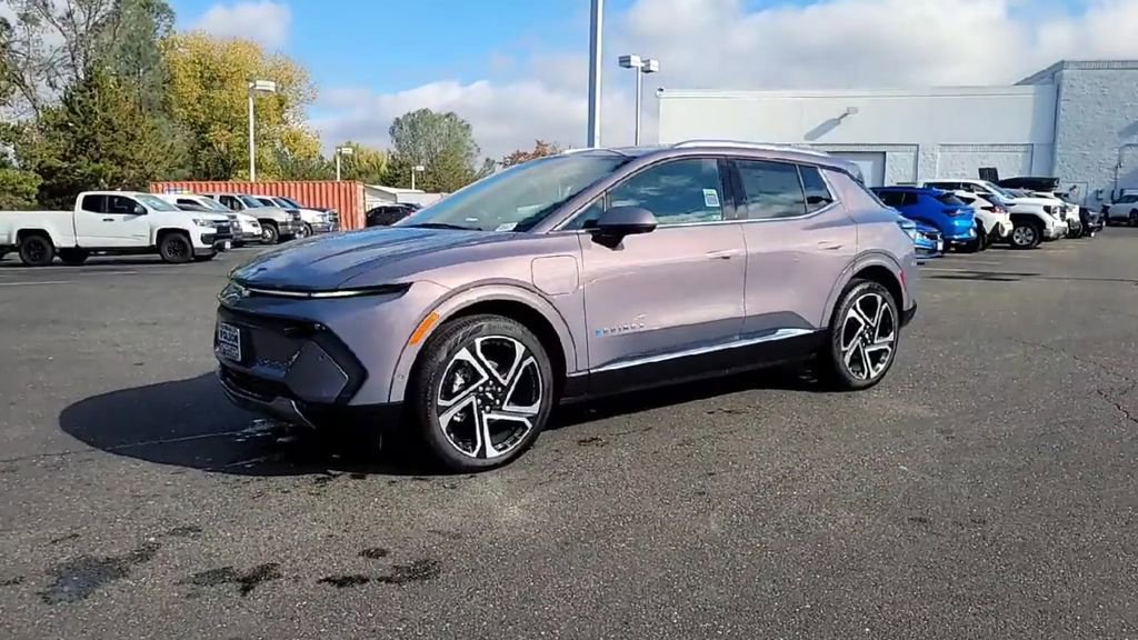 New 2026 Chevrolet Equinox EV LT image 4