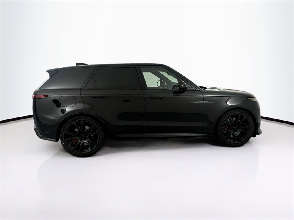 New 2026 Land Rover Range Rover Sport SV image 4