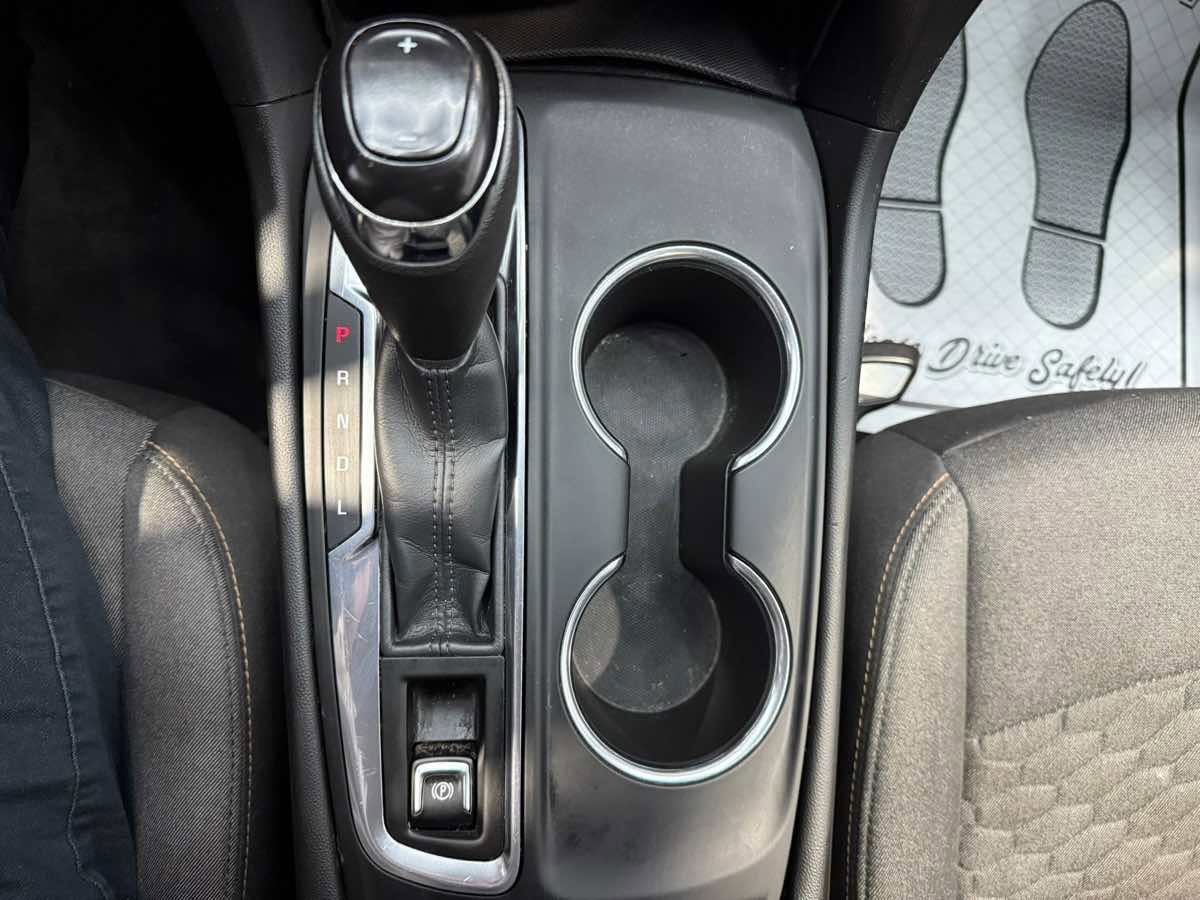 Used 2021 Chevrolet Equinox LT image 21