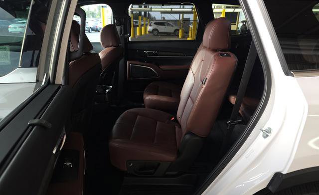 Used 2024 Kia Telluride SX w/ Towing Package AWD/4WD image 10