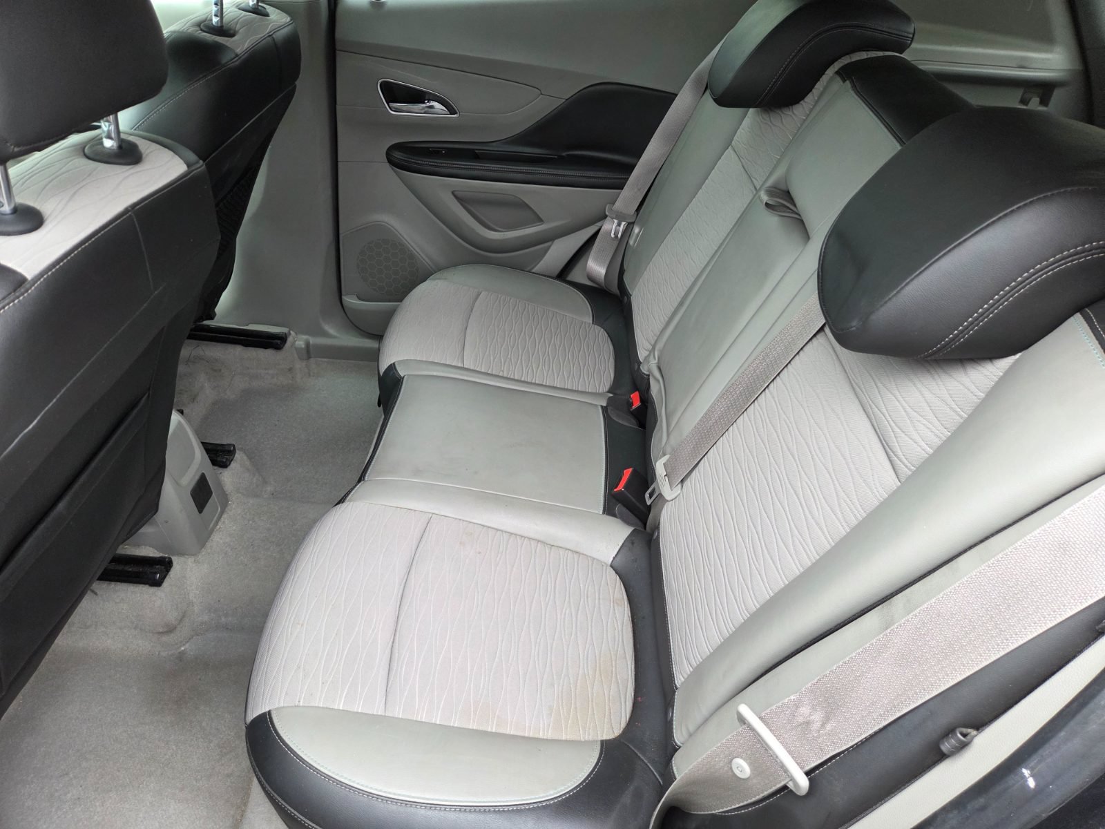 Used 2016 Buick Encore FWD image 8