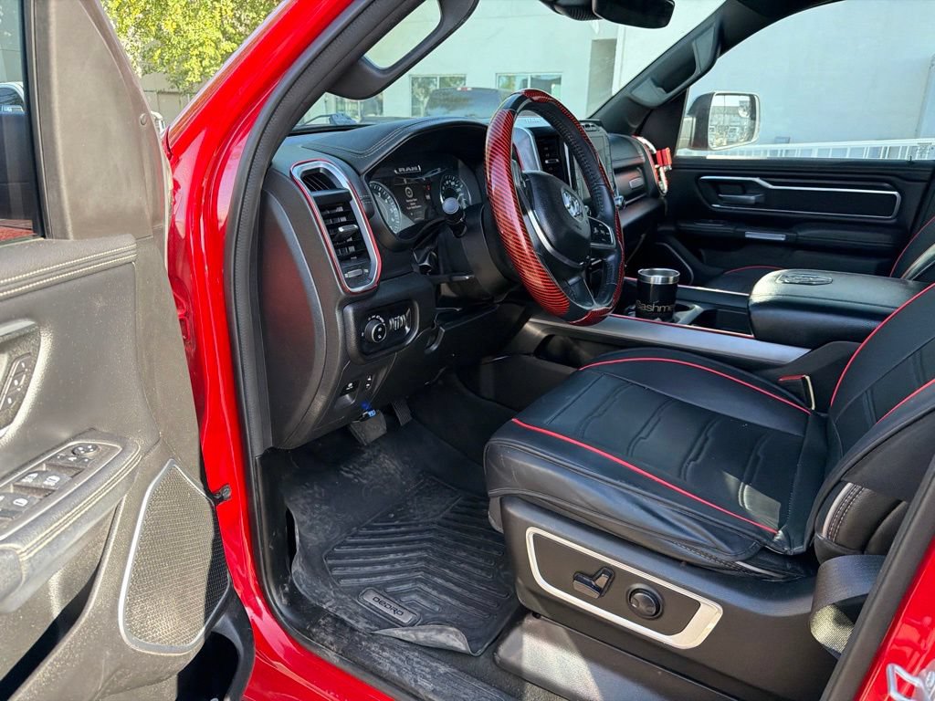 Used 2023 RAM 1500 Laramie AWD/4WD image 3