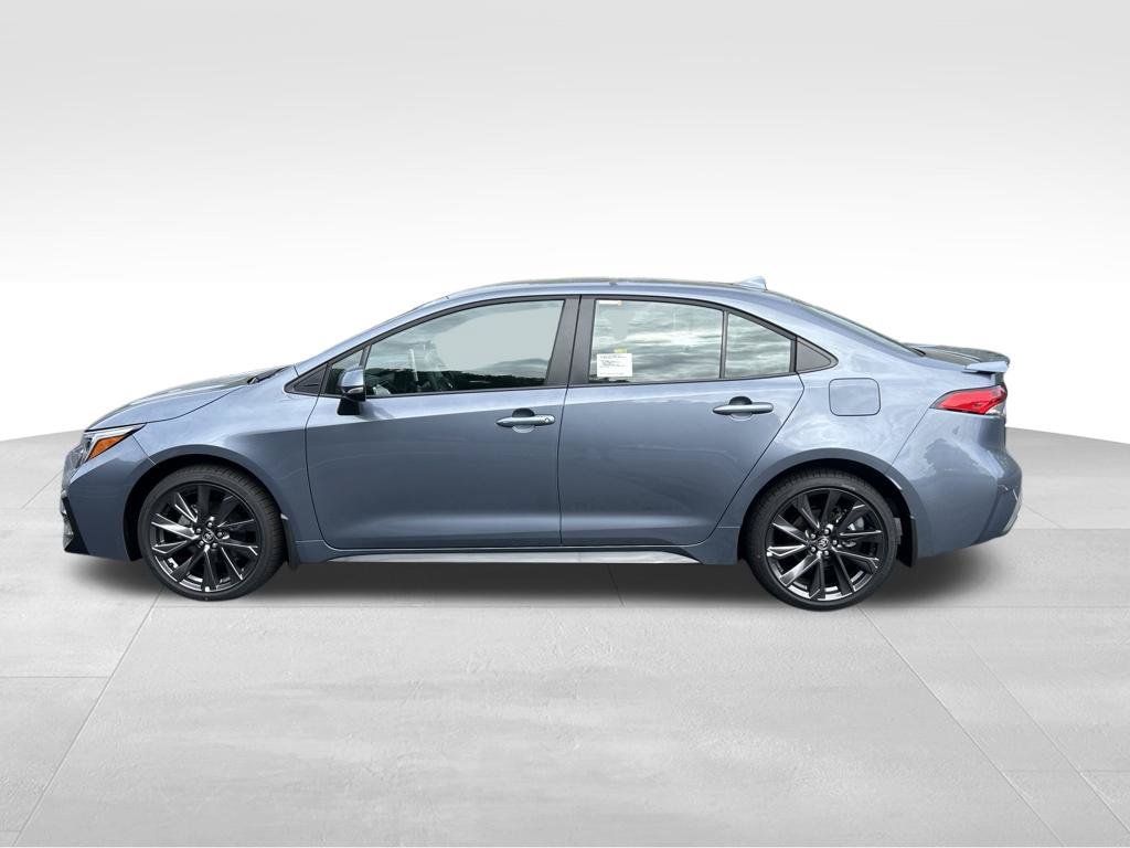 New 2026 Toyota Corolla SE w/ SE Package FWD image 2