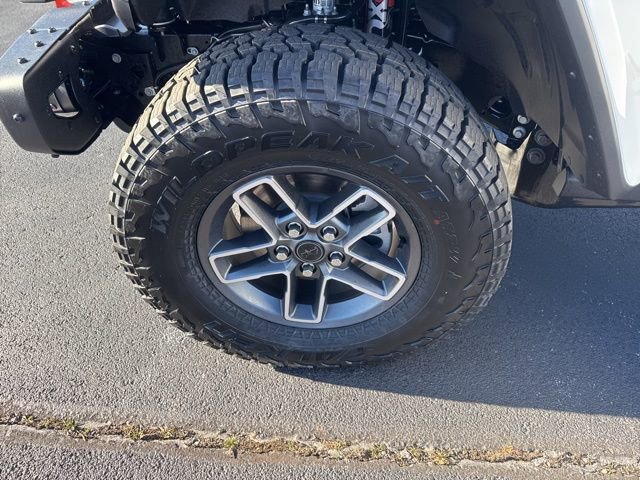 New 2026 Jeep Gladiator Mojave image 16