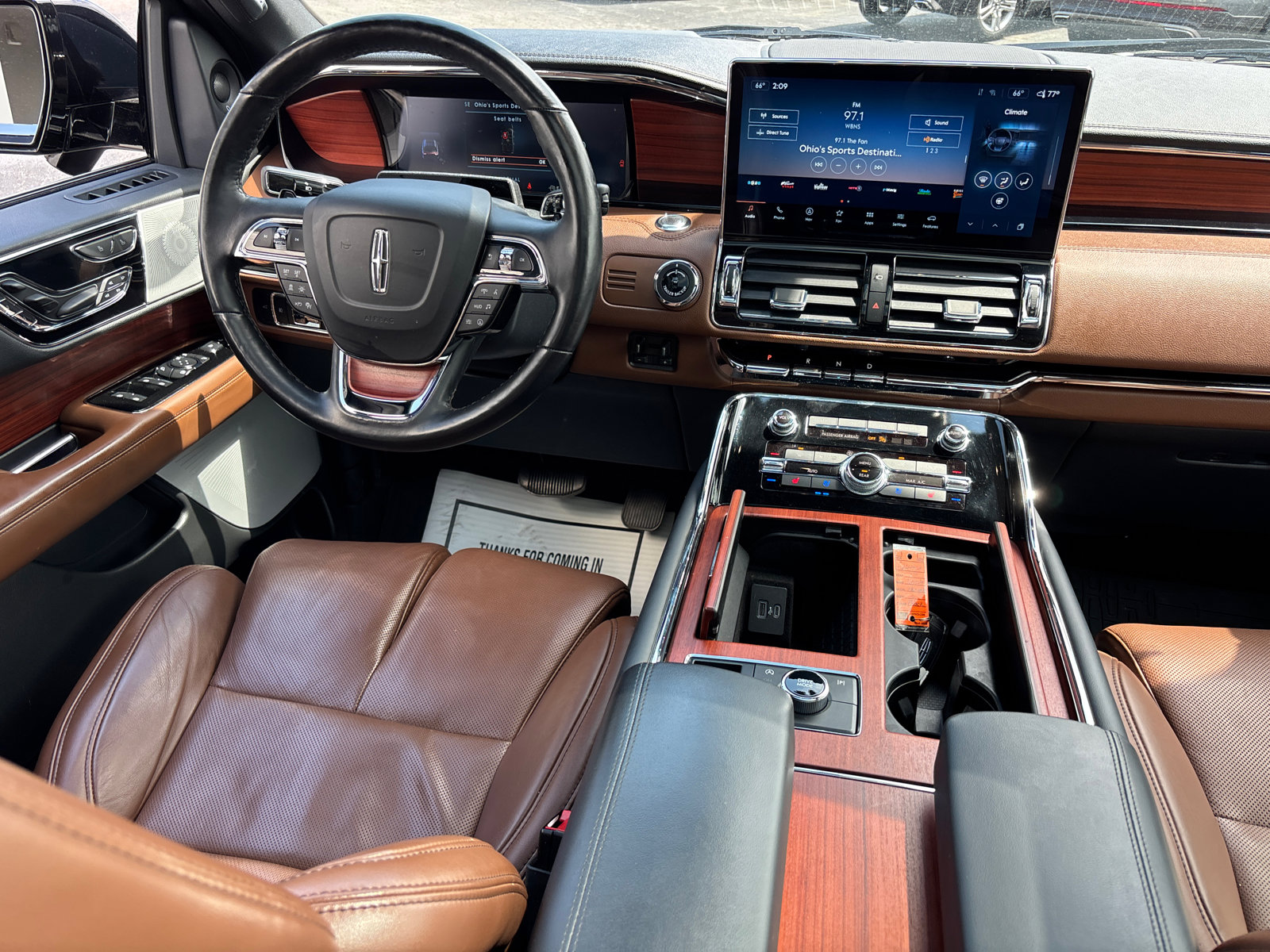 Certified 2024 Lincoln Navigator L Reserve AWD/4WD image 30