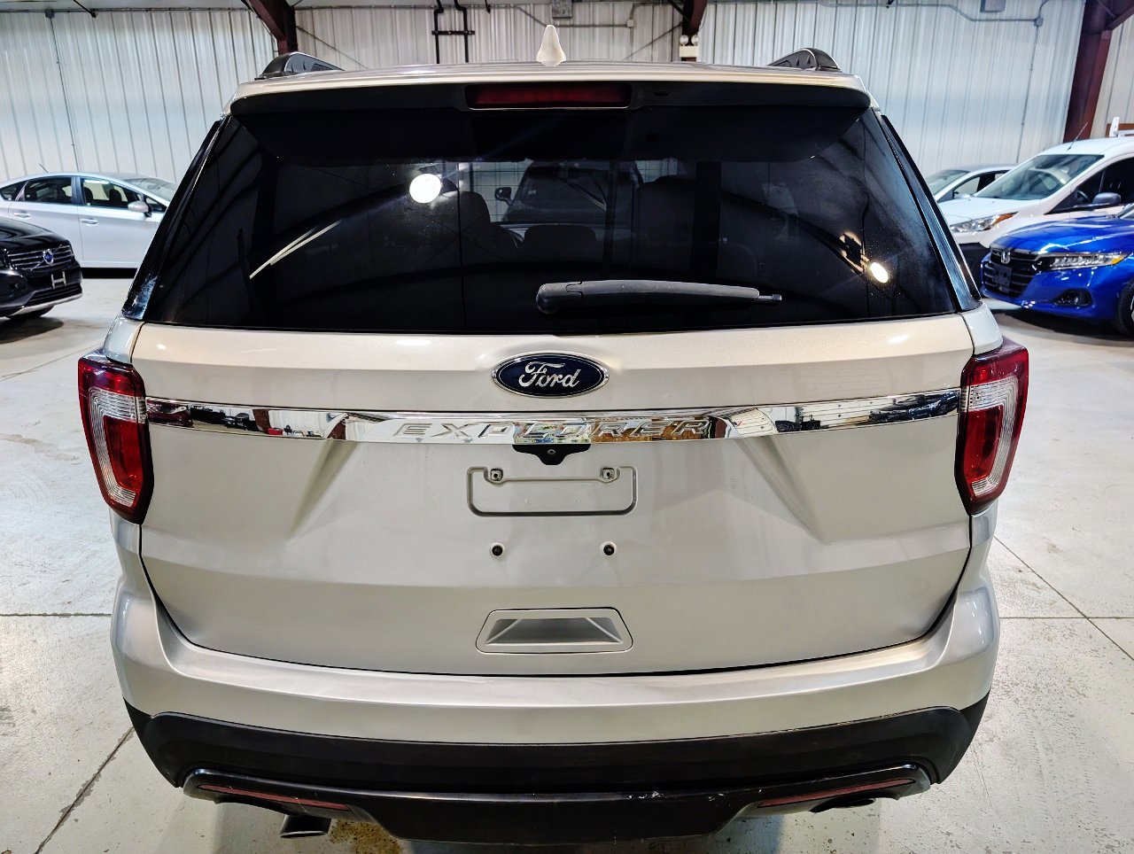 Used 2017 Ford Explorer FWD image 7