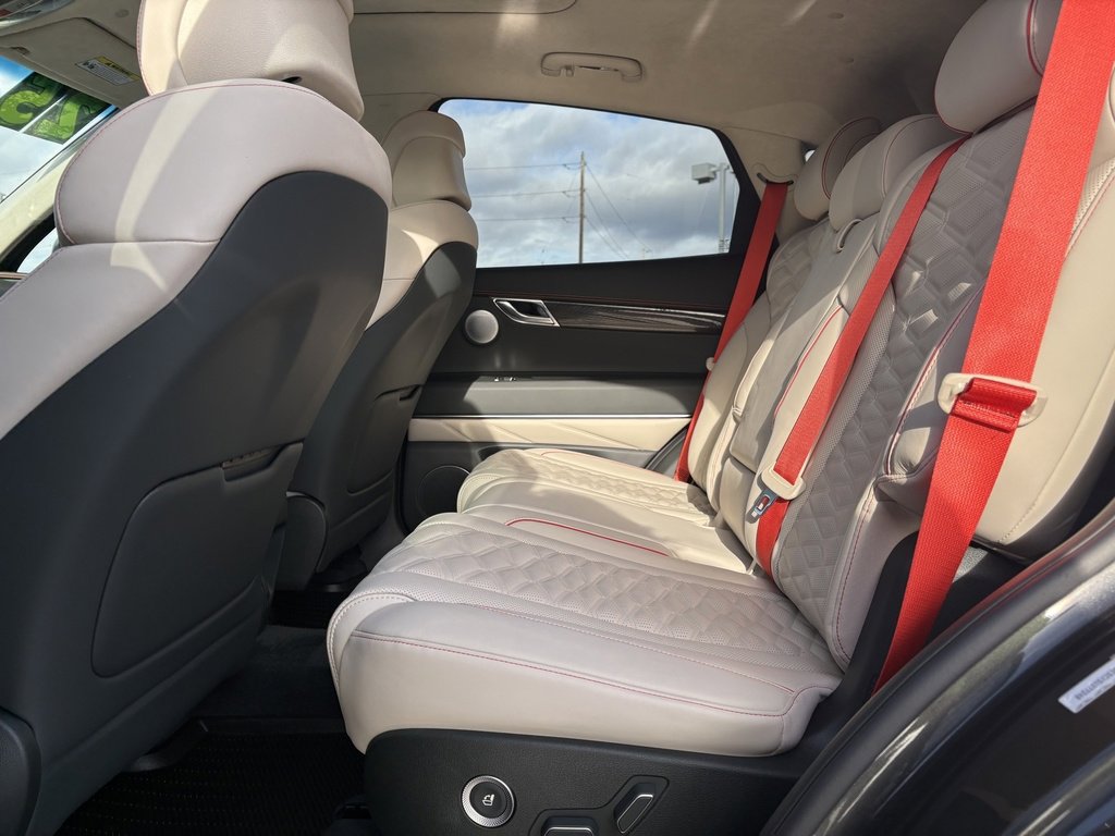 Used 2025 Genesis GV80 3.5T e-SC image 39