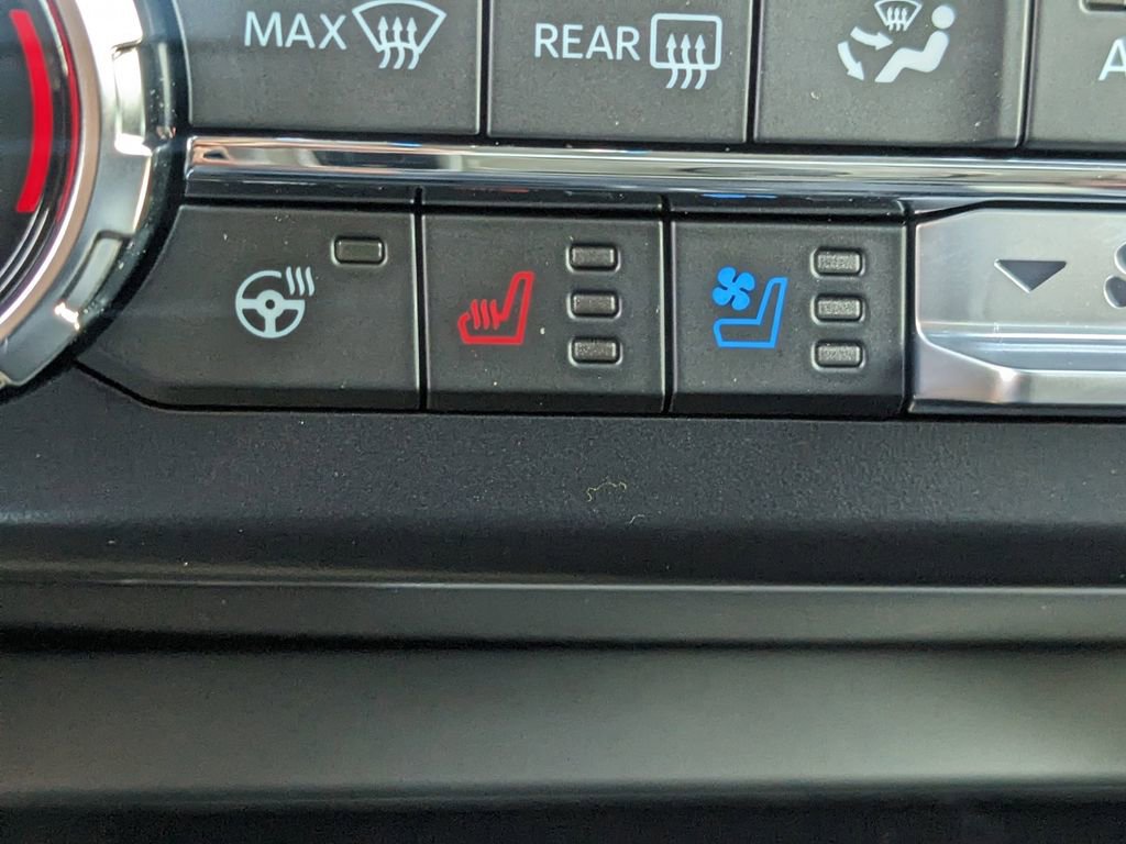 New 2025 Ford F250 Lariat w/ Lariat Ultimate Package image 25