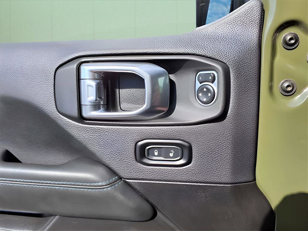 Used 2024 Jeep Wrangler High Altitude image 26
