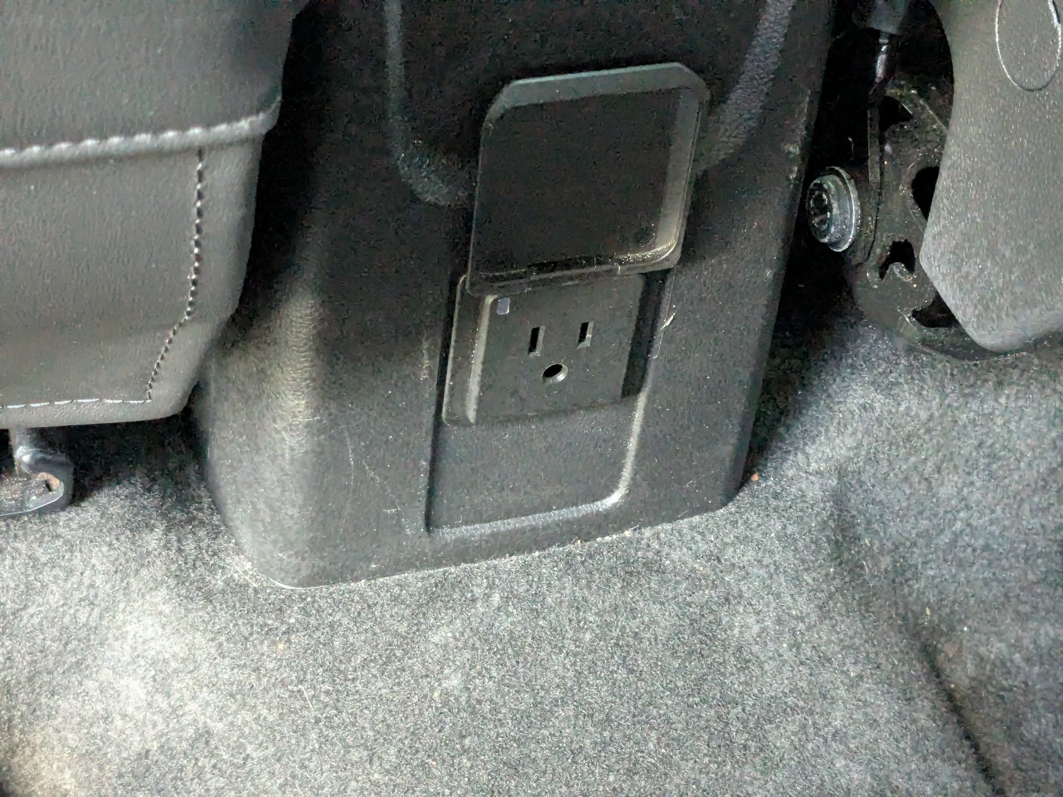 Used 2017 Buick Encore Preferred FWD image 24