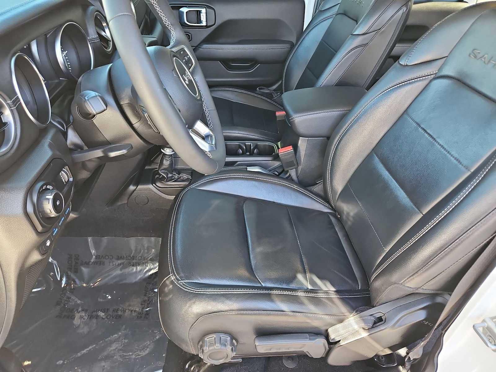 Used 2023 Jeep Wrangler Sahara image 16