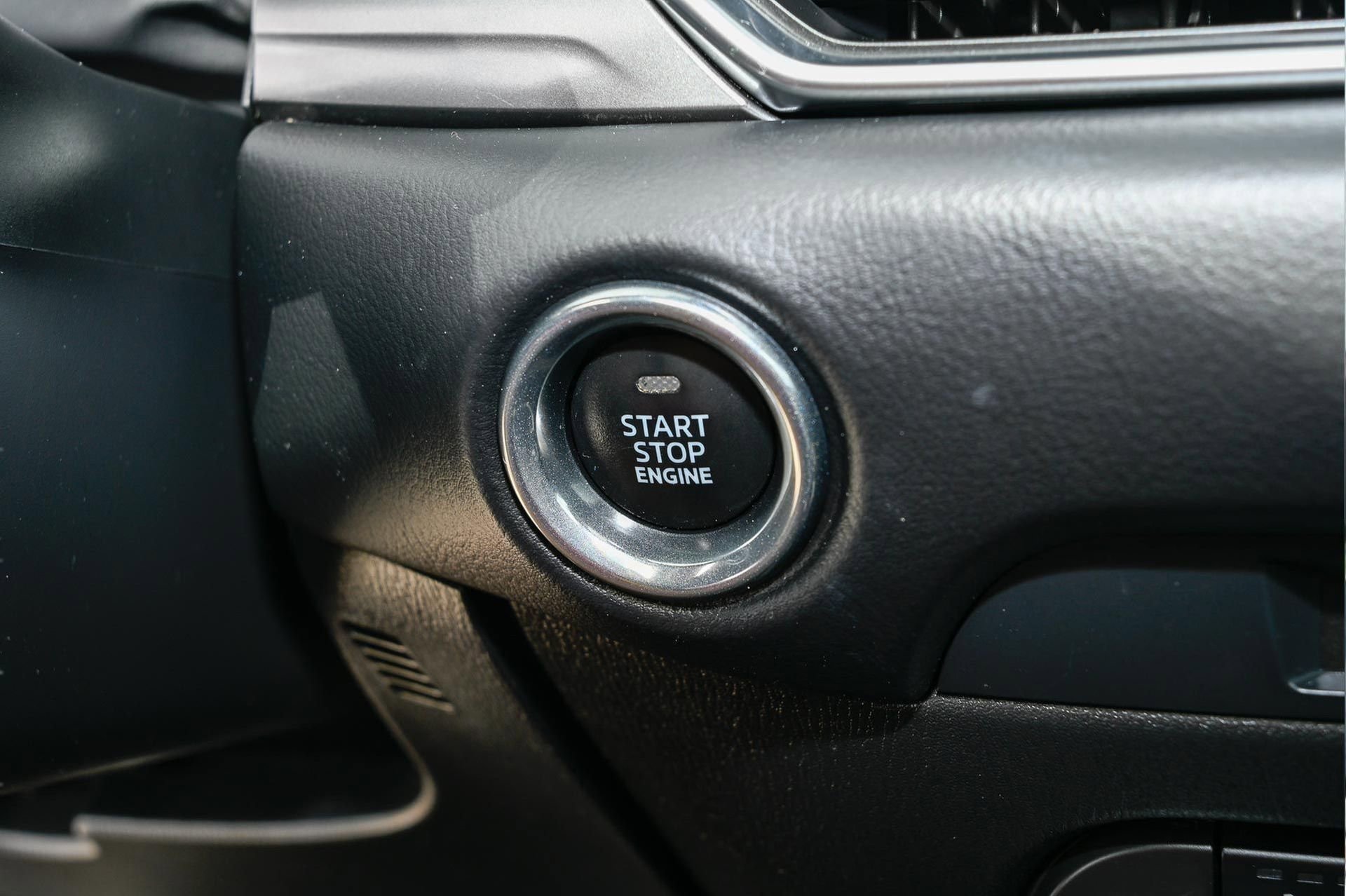 Used 2019 MAZDA CX-5 Touring image 33