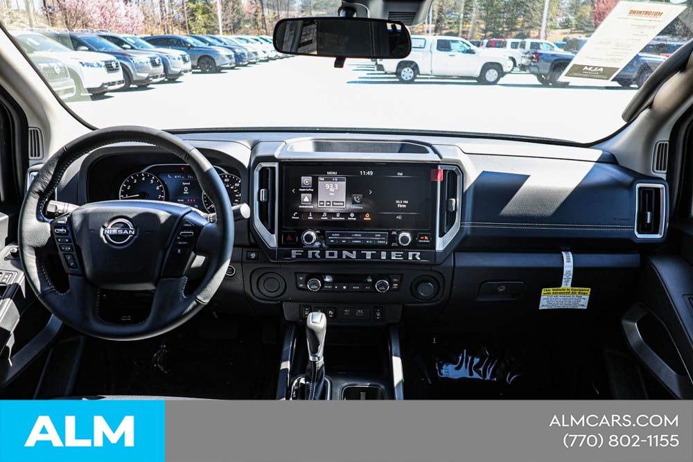 Certified 2025 Nissan Frontier SV w/ SV Convenience Package RWD image 27