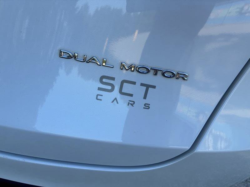 Used 2022 Tesla Model Y Long Range AWD/4WD image 27