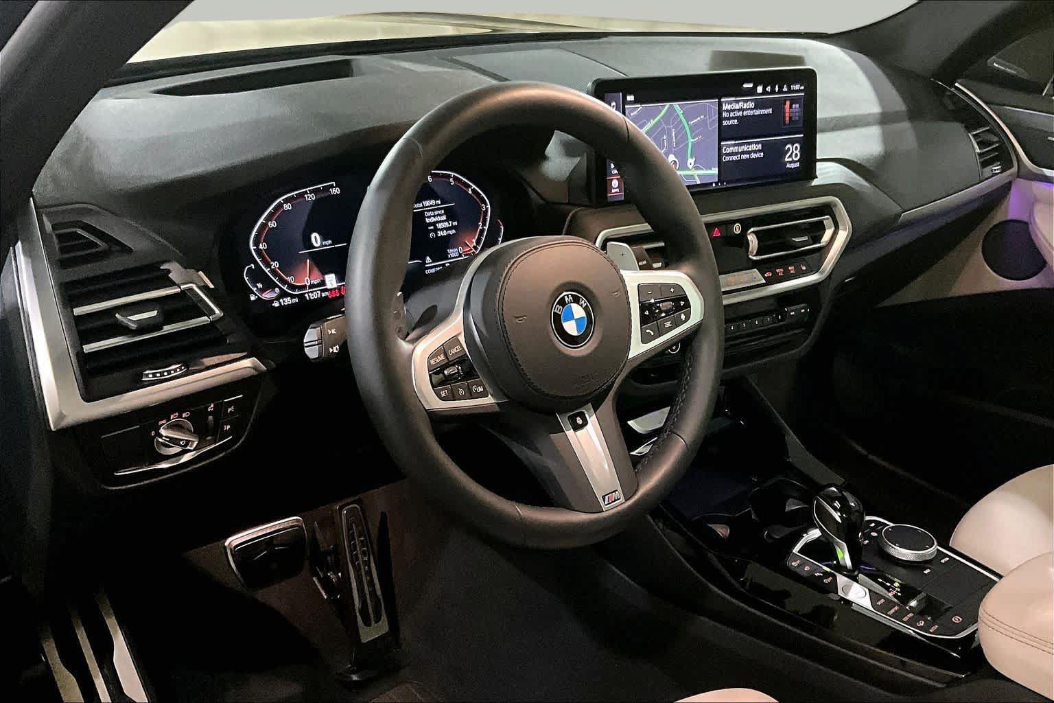 Used 2023 BMW X3 xDrive30i w/ M Sport Package AWD/4WD image 17