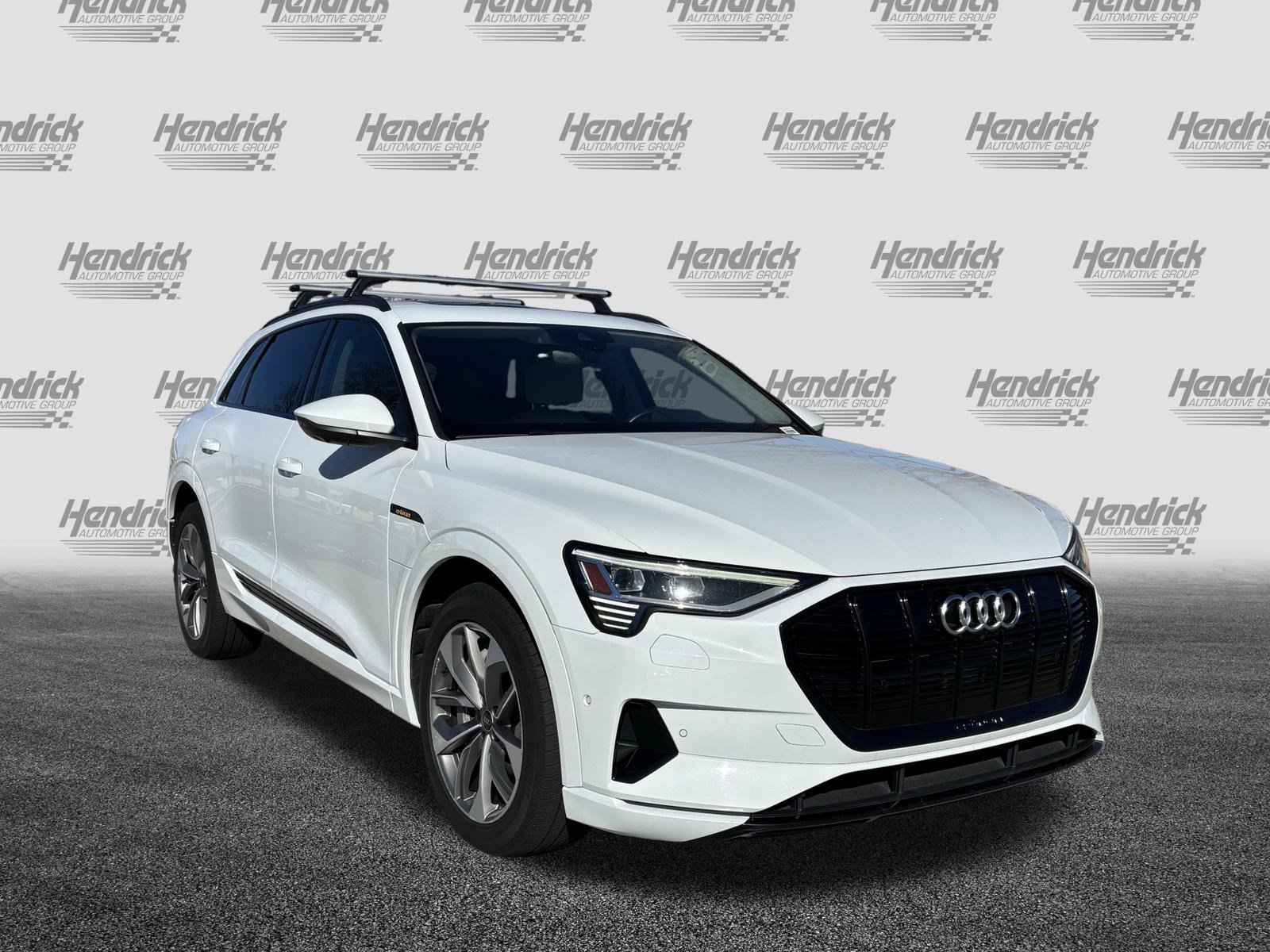 Used 2021 Audi e-tron Premium Plus image 2