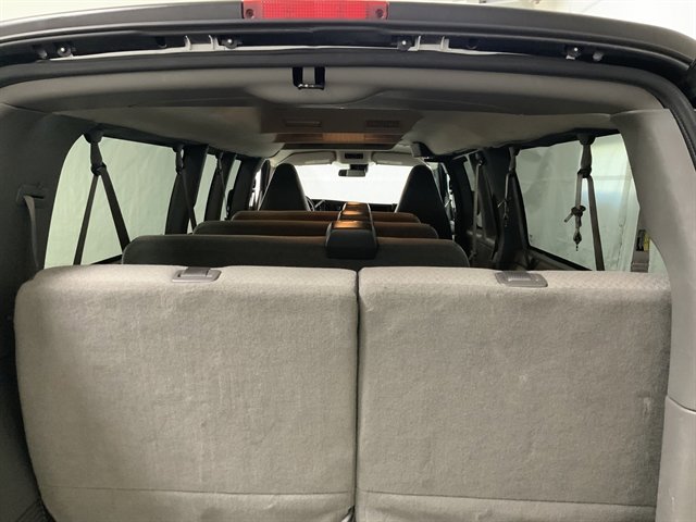 Used 2024 Chevrolet Express 3500 LT w/ LT Preferred Equipment Group image 9