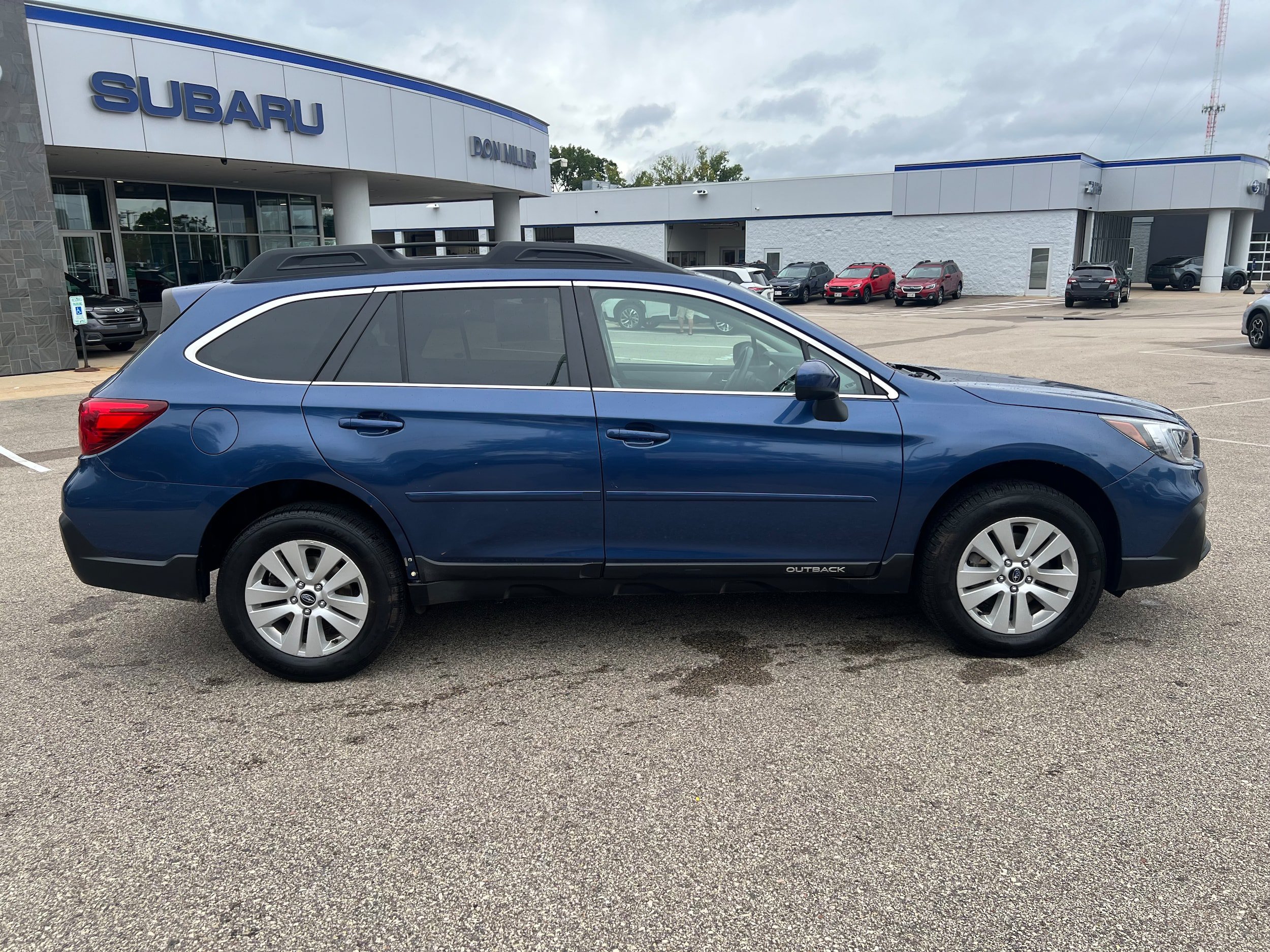 Used 2019 Subaru Outback 2.5i Premium AWD/4WD image 8