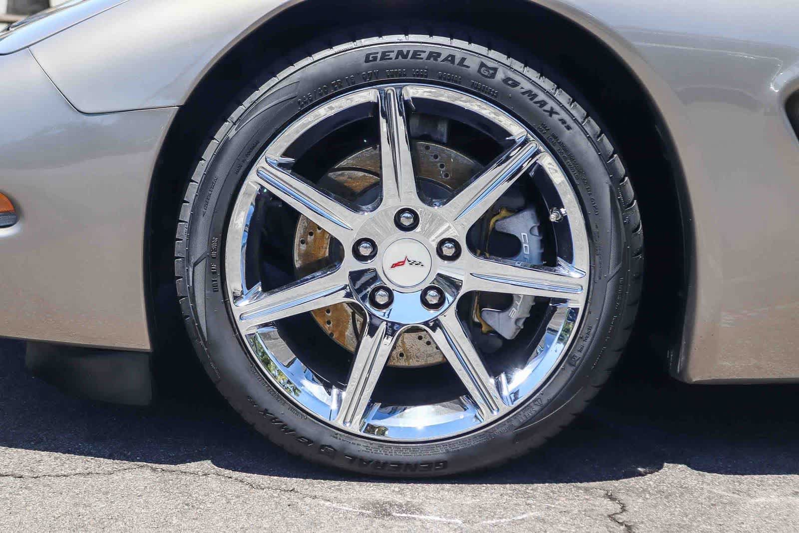 Used 2002 Chevrolet Corvette Convertible w/ Preferred Equipment Group2 RWD image 8
