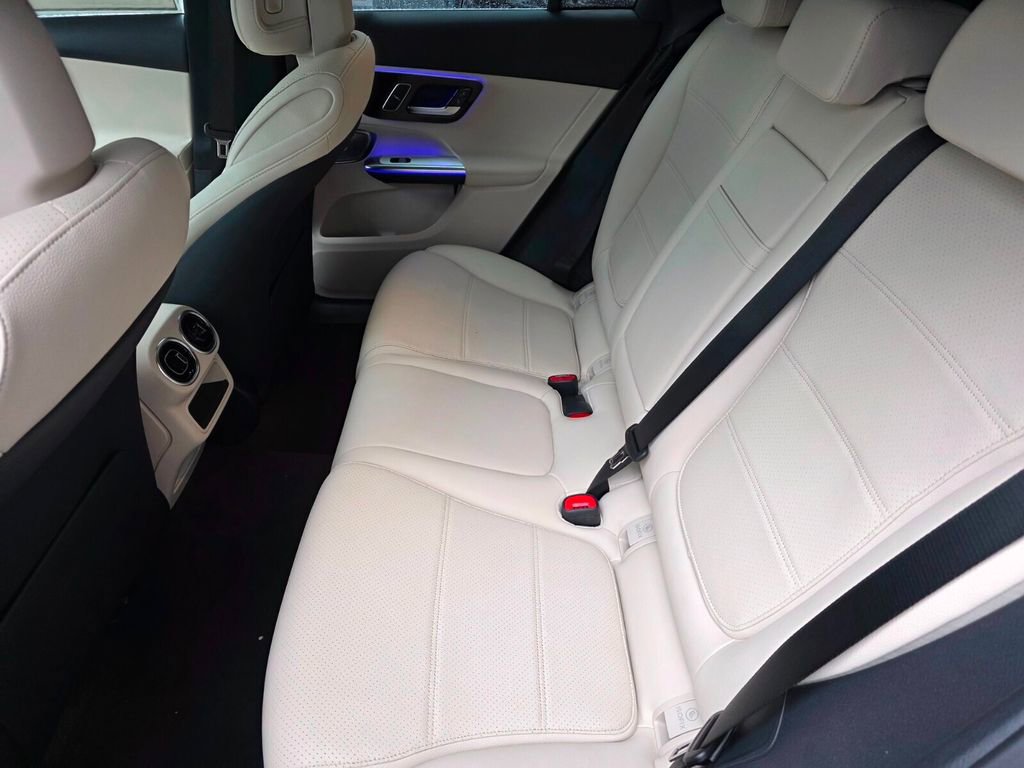 New 2026 Mercedes-Benz GLC 300 image 11