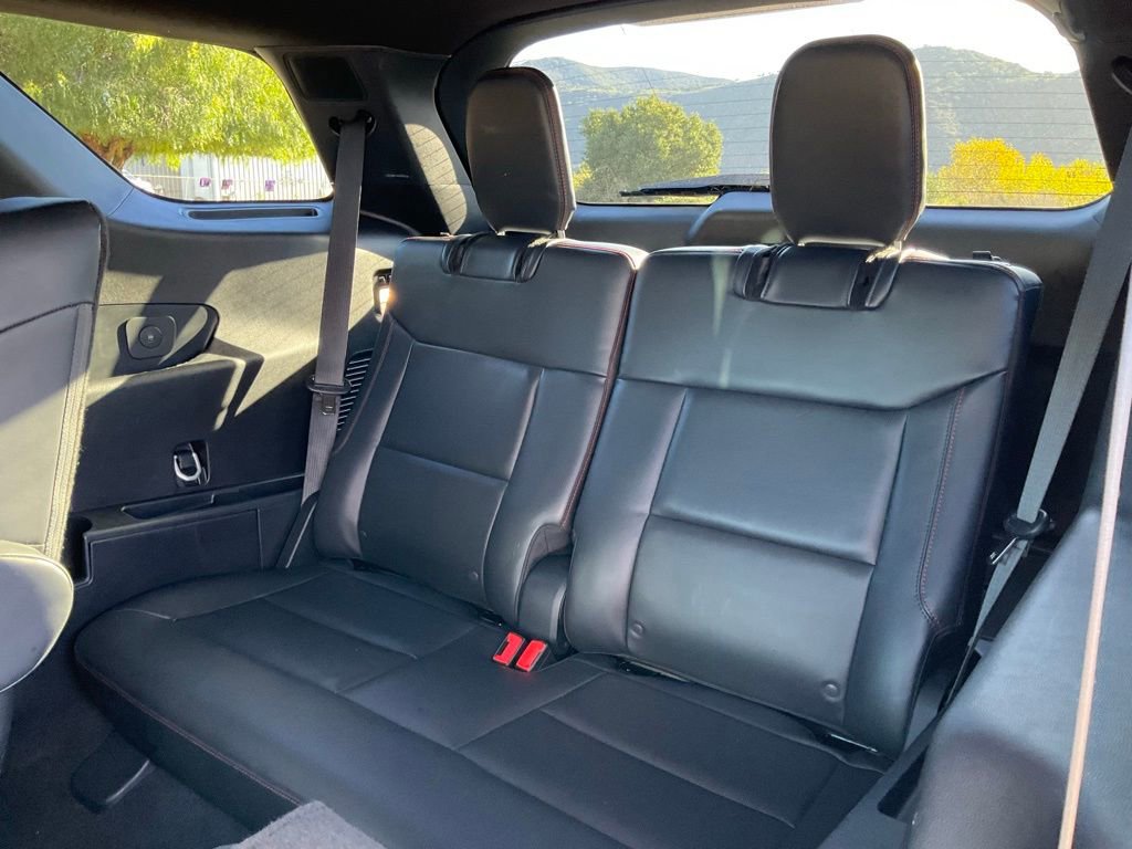 Certified 2025 Ford Explorer ST-Line w/ Premium Package image 24