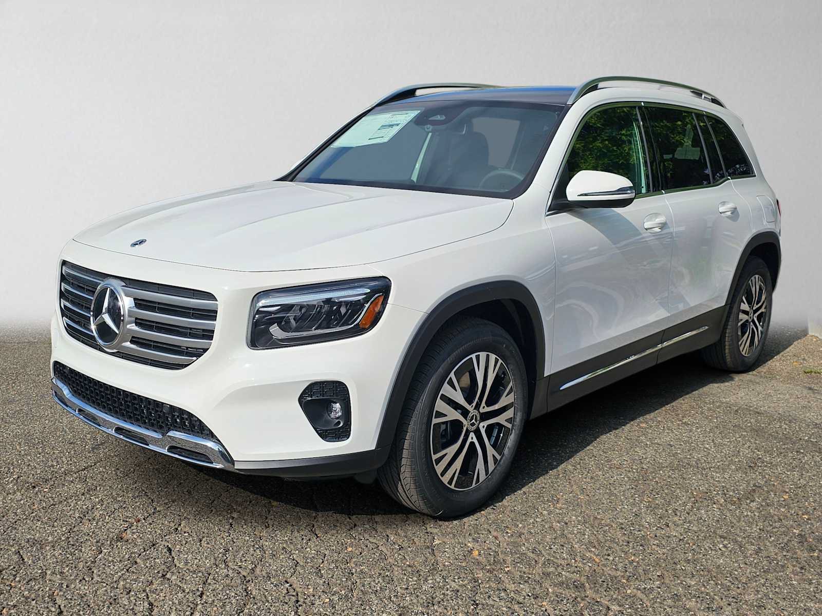 New 2026 Mercedes-Benz GLB 250 image 7