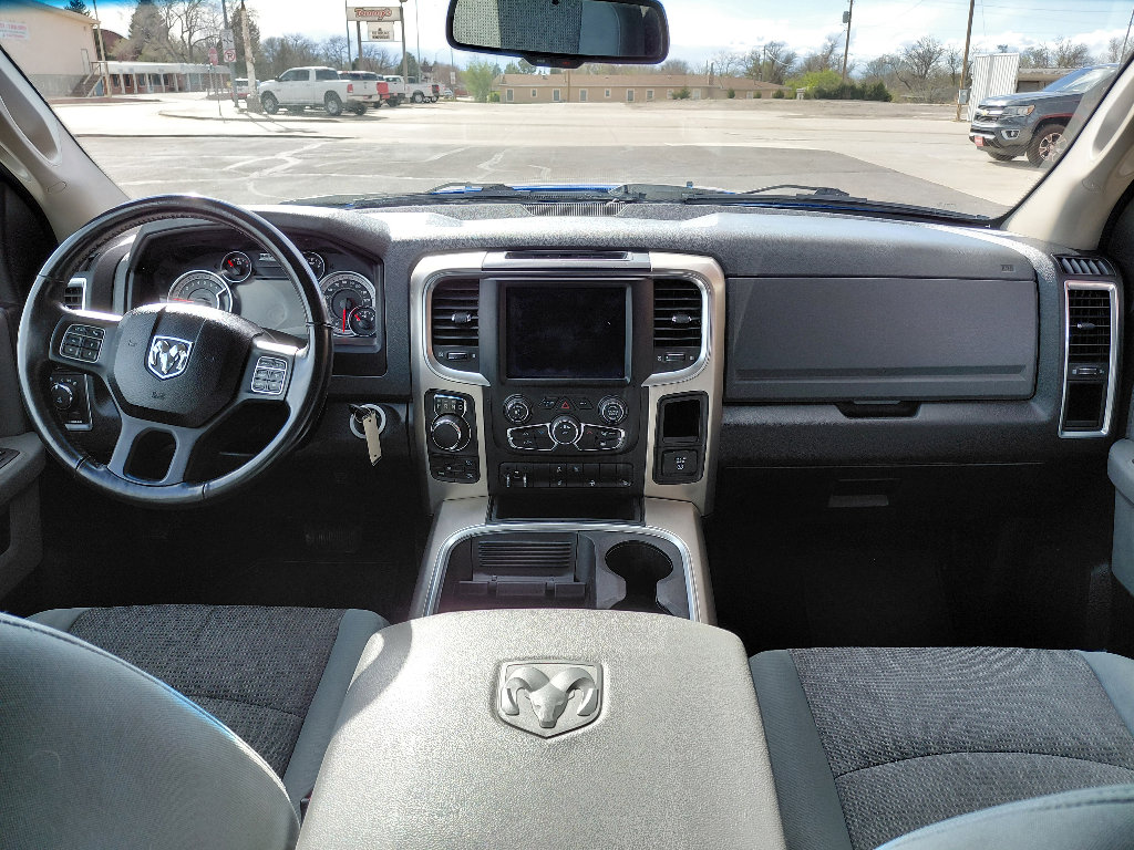 Used 2018 RAM 1500 SLT AWD/4WD image 12