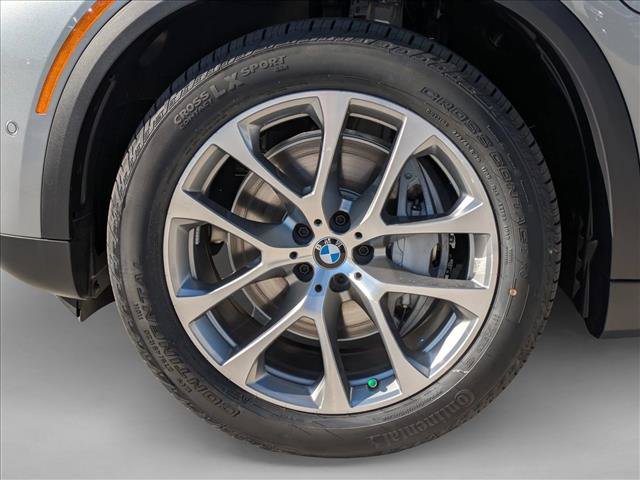 Used 2026 BMW X5 xDrive50e w/ Executive Package AWD/4WD image 10