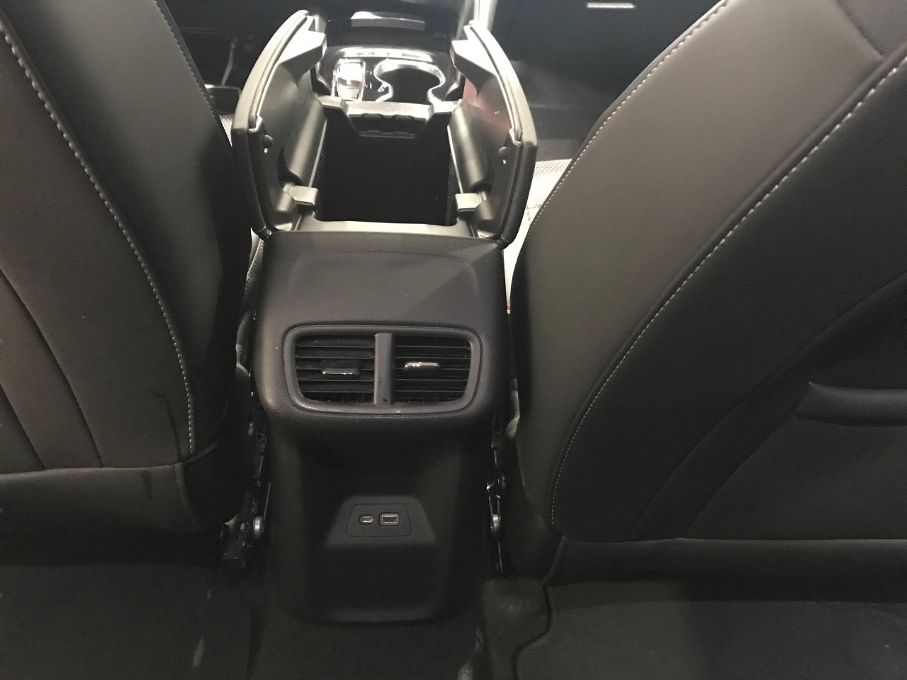 Certified 2023 Buick Envision Preferred w/ Sport Touring Package image 15