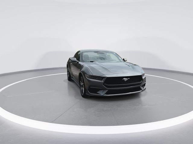 Used 2025 Ford Mustang Coupe RWD image 3