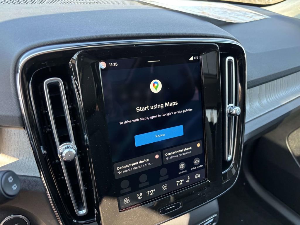 New 2026 Volvo XC40 B5 Ultra w/ Protection Package Premier image 19