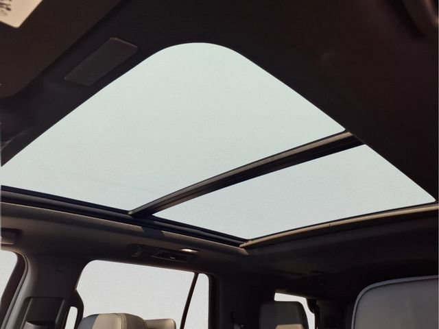 New 2026 GMC Yukon Denali w/ Denali Reserve Package image 19