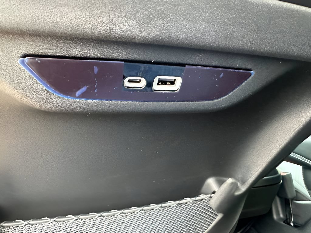 New 2027 Chrysler Pacifica Select FWD image 19