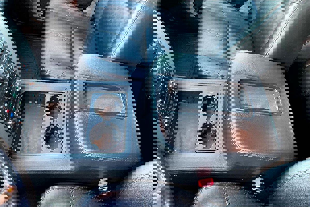 Used 2013 Chevrolet Suburban LT w/ Suspension Package, Off-Road image 10