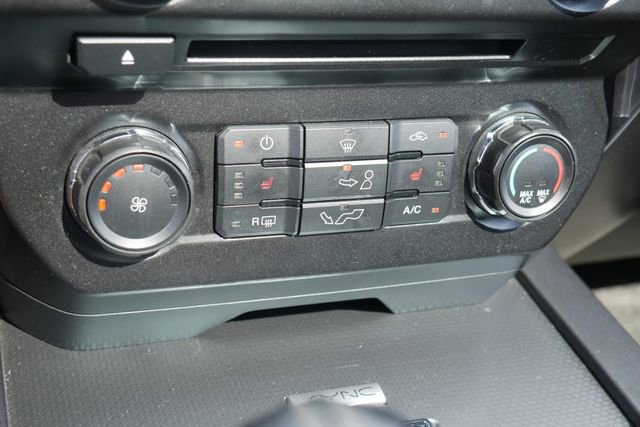 Used 2016 Ford F150 XLT w/ Equipment Group 302A Luxury AWD/4WD image 24