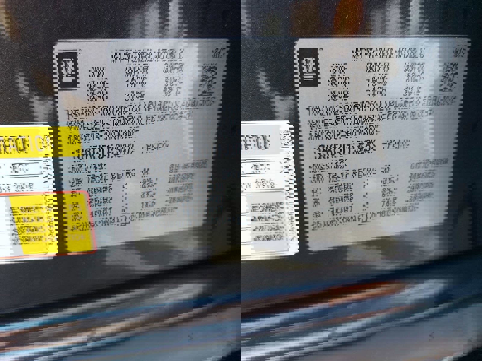 Used 2015 GMC Acadia Denali image 39