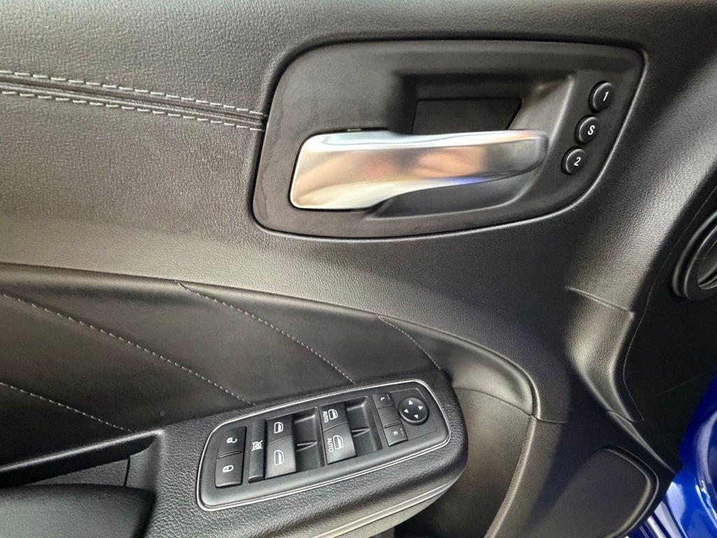 Used 2019 Dodge Charger SXT w/ Plus Group image 24