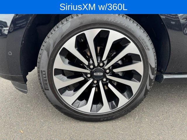 Certified 2023 Lincoln Navigator Reserve AWD/4WD image 9