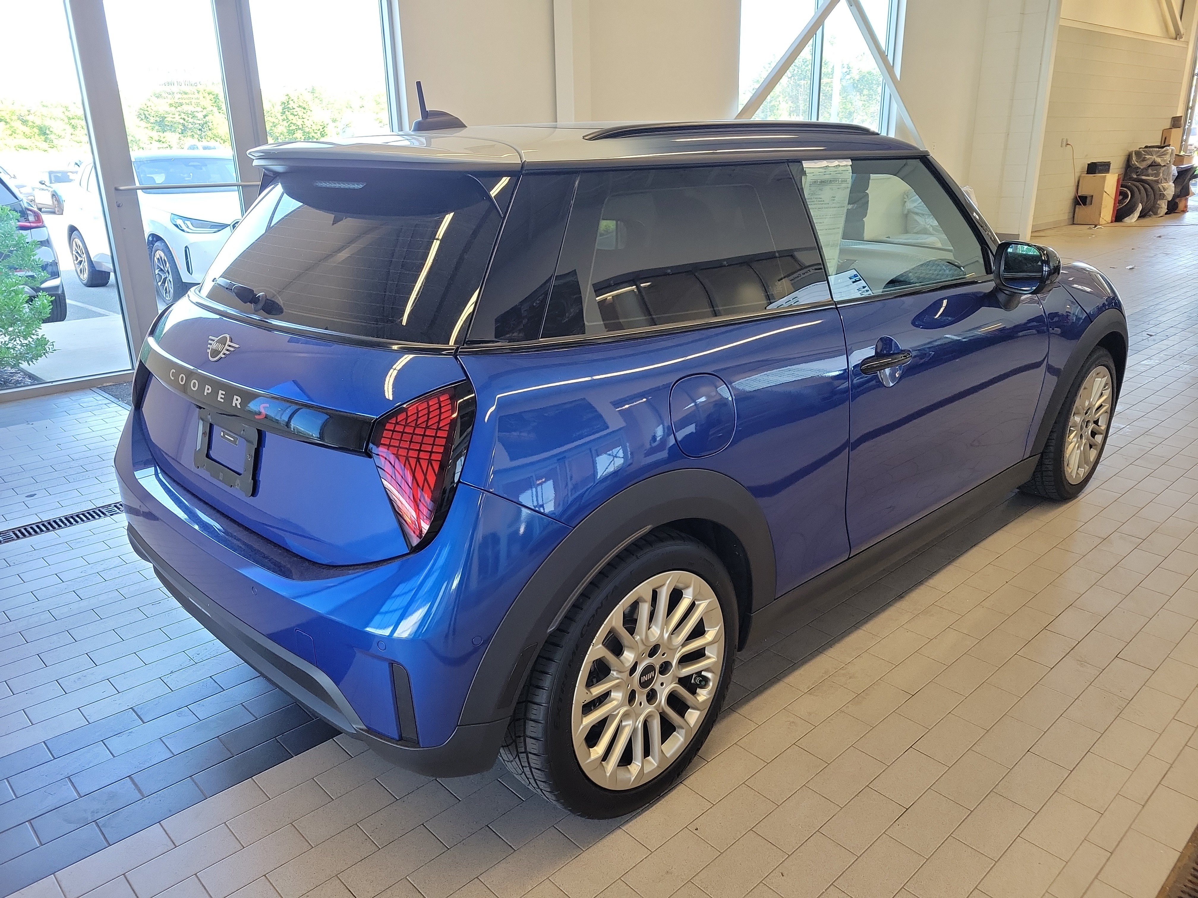 Used 2025 MINI Cooper S FWD image 5