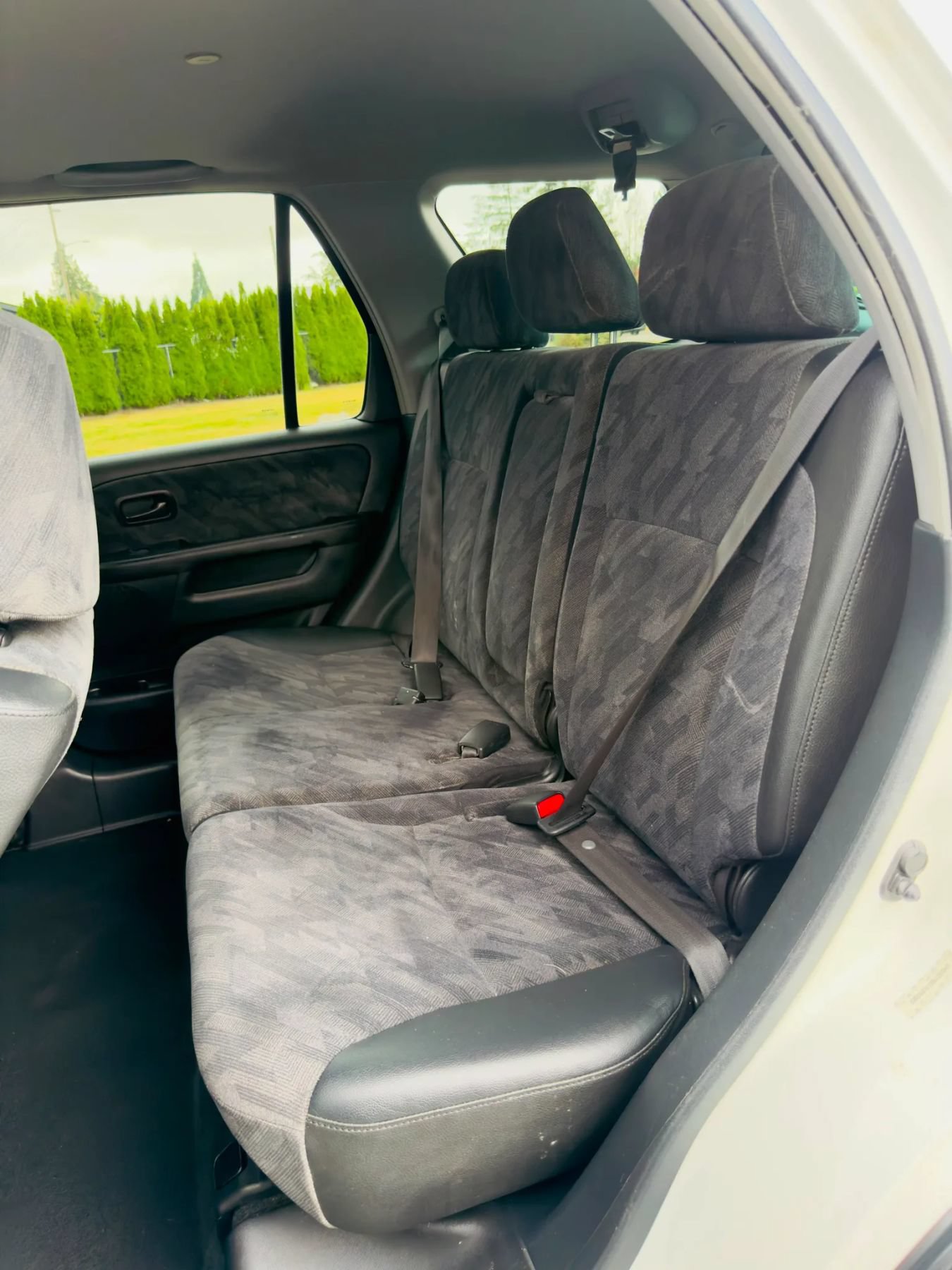 Used 2004 Honda CR-V EX image 10