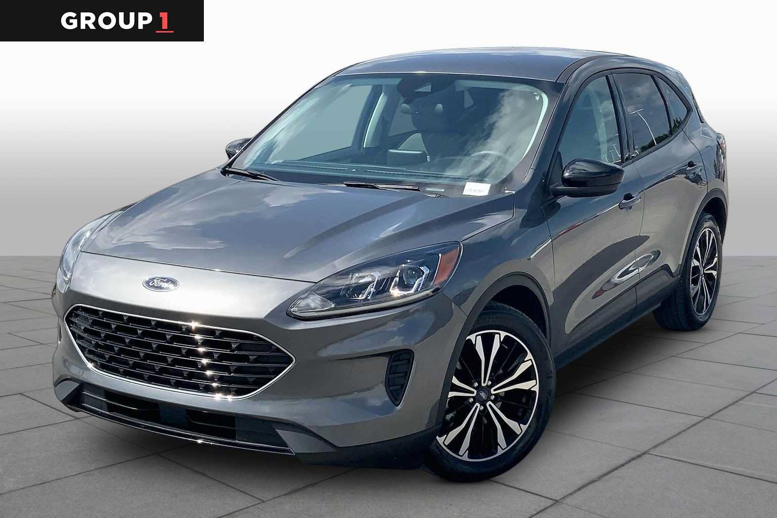 Certified 2022 Ford Escape SE w/ SE Sport Appearance Package