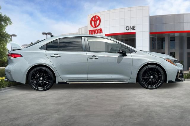 Used 2021 Toyota Corolla SE w/ Carpet Mat Package (TMS) FWD image 3