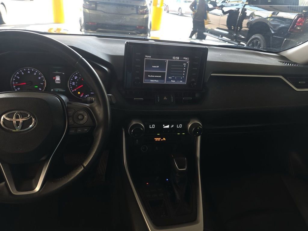Used 2019 Toyota RAV4 XLE Premium w/ All Weather Liner Package image 16