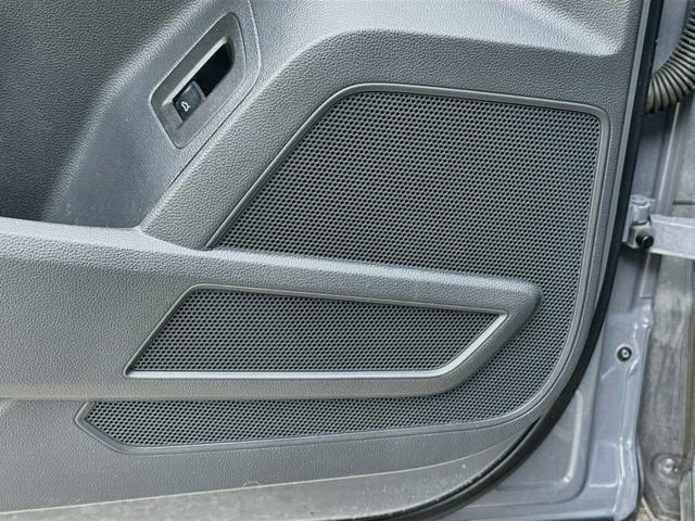 Used 2021 Volkswagen Atlas Cross Sport SE w/ V6 Towing Package FWD image 23